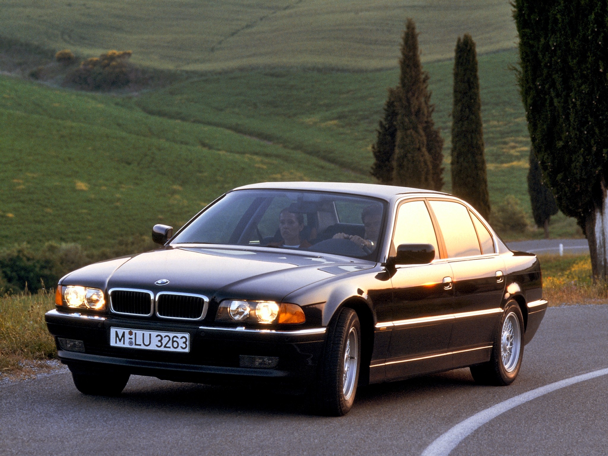 BMW 7 Series (E38) - 1994, 1995, 1996, 1997, 1998 - autoevolution