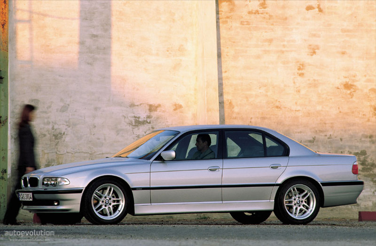 BMW7Series-E38--1226_18.jpg