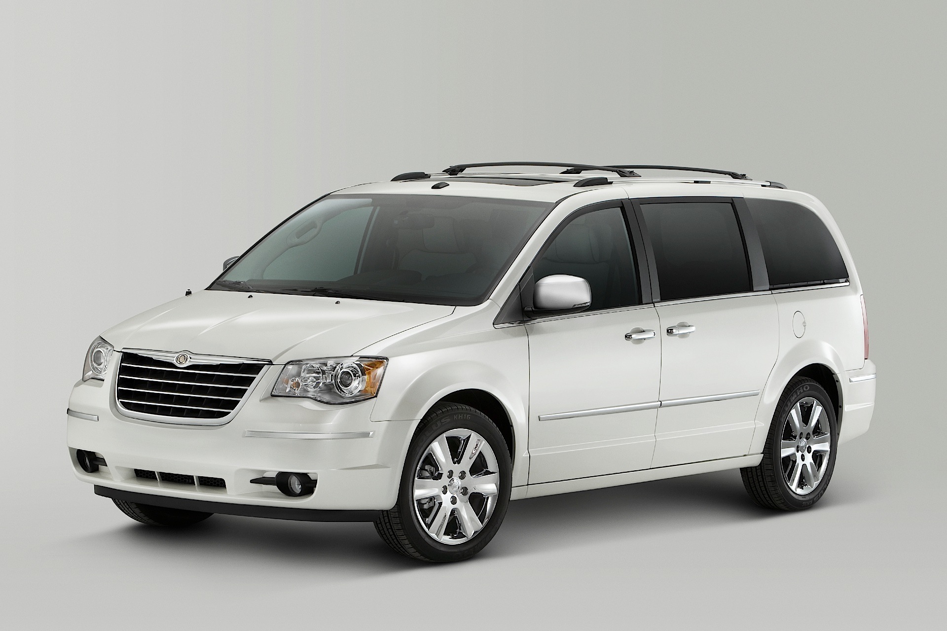 Chrysler town and country weight