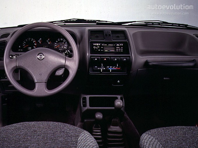 Nissan terrano interior #2