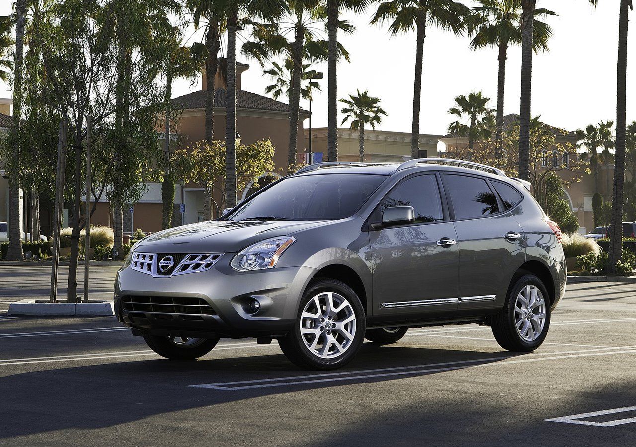 How to set clock on 2012 nissan rogue