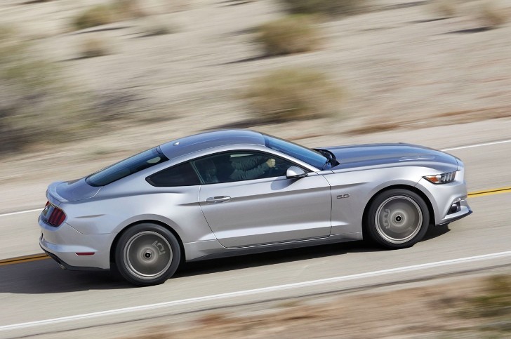 2015 Ford Mustang White