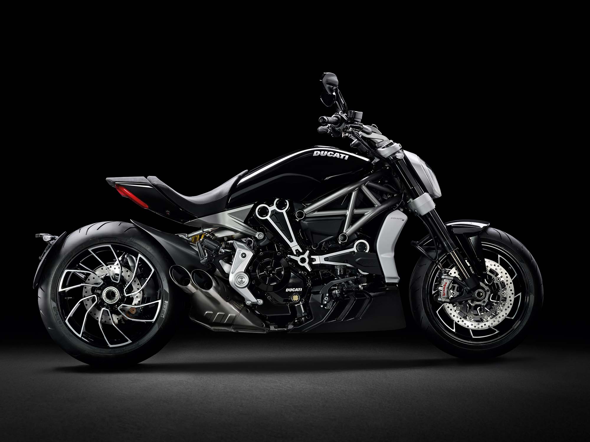 2016-ducati-xdiavel-is-the-eicma-2015-be