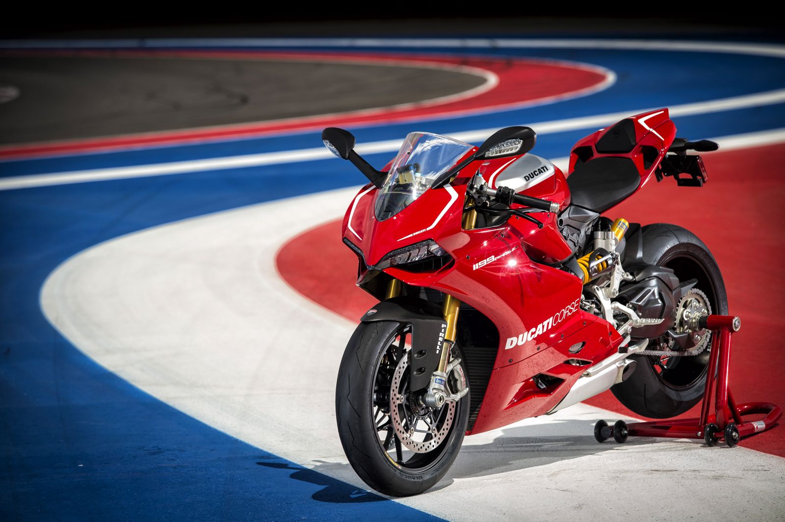 2013-ducati-1199-panigale-r-official-pictures-photo-gallery_13.jpg