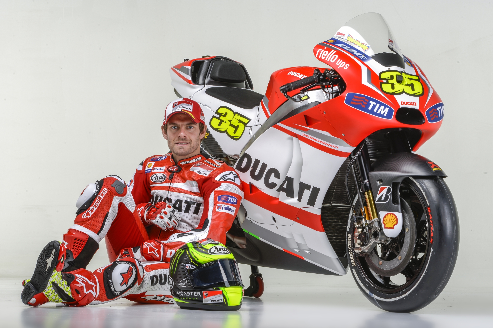 2014 Ducati MotoGP Bikes in Sizzling Hot Pictorial  autoevolution