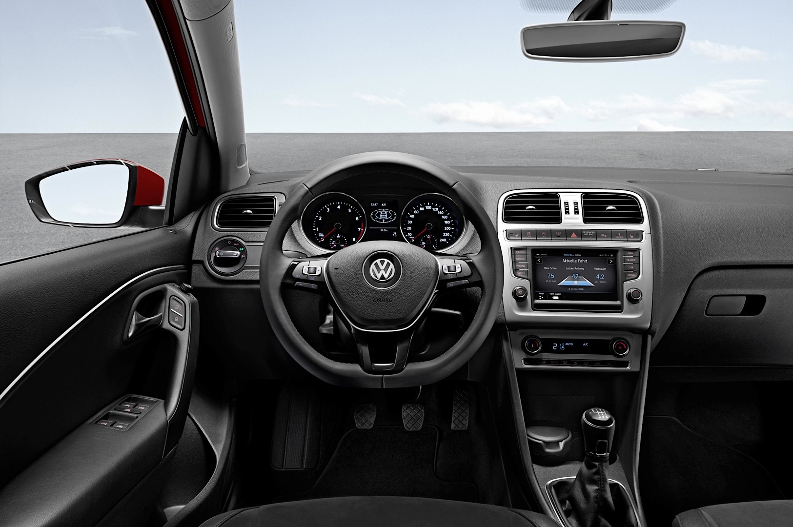 2014 volkswagen polo facelift interior and updated tech revealed_2
