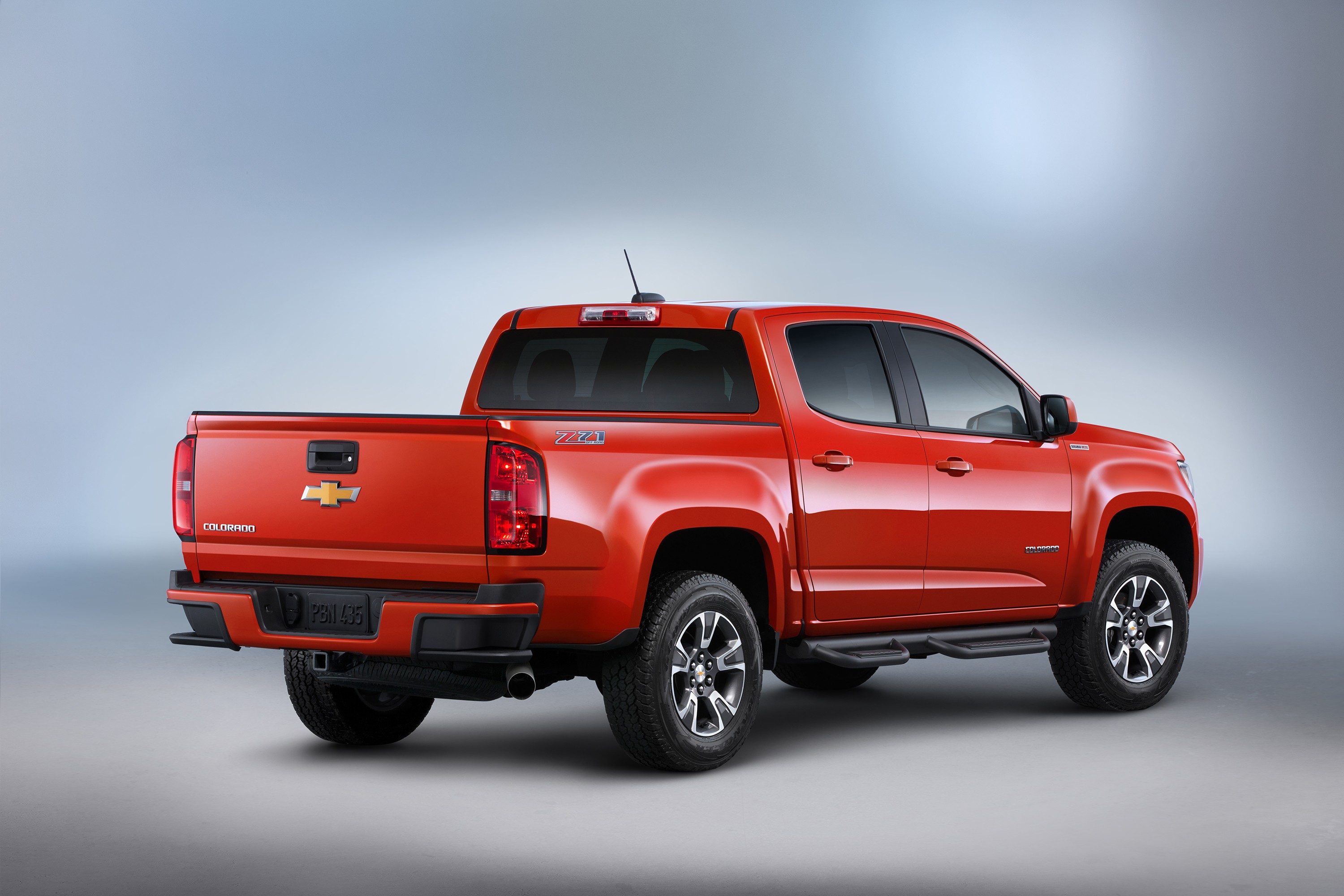 2016-chevrolet-colorado-rewarded-with-2-8-liter-diesel-mill-towing