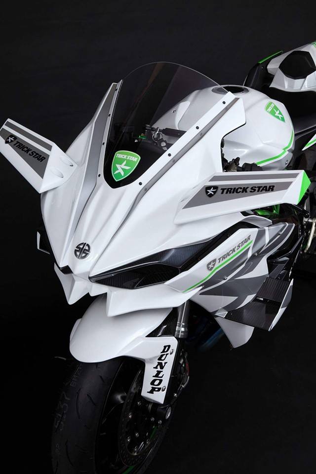 2016 Kawasaki Ninja H2R in White Livery Is the Queen of Supercharged ...