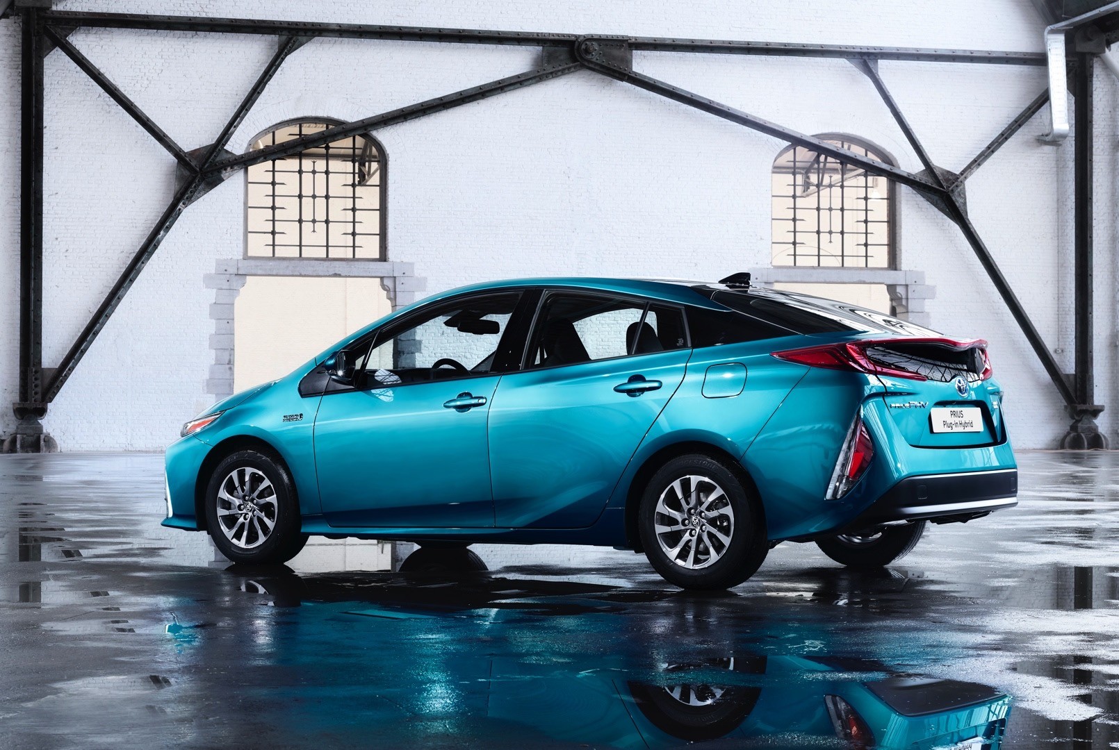 2017 Toyota Prius Plug-In Hybrid Gets Different Name for Europe, Adds