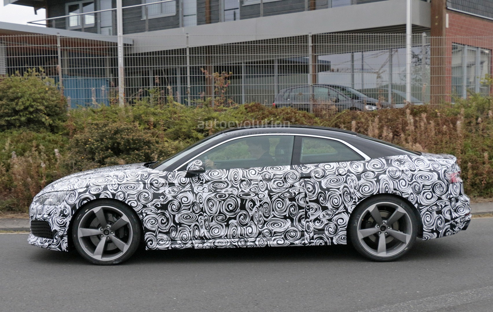 [Imagen: 2018-audi-rs5-coupe-spied-with-productio...ime_16.jpg]