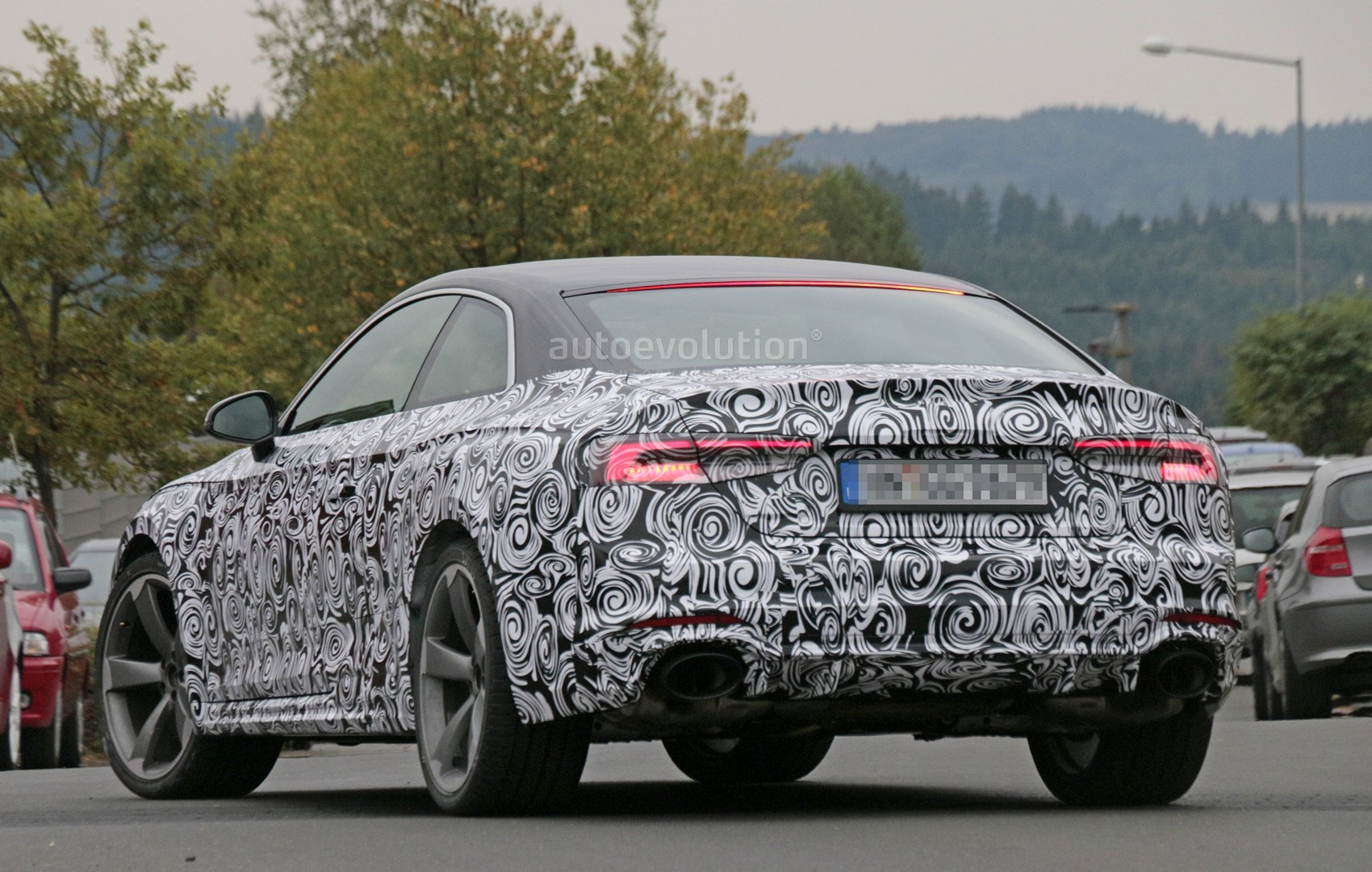 [Imagen: 2018-audi-rs5-coupe-spied-with-productio...ime_17.jpg]