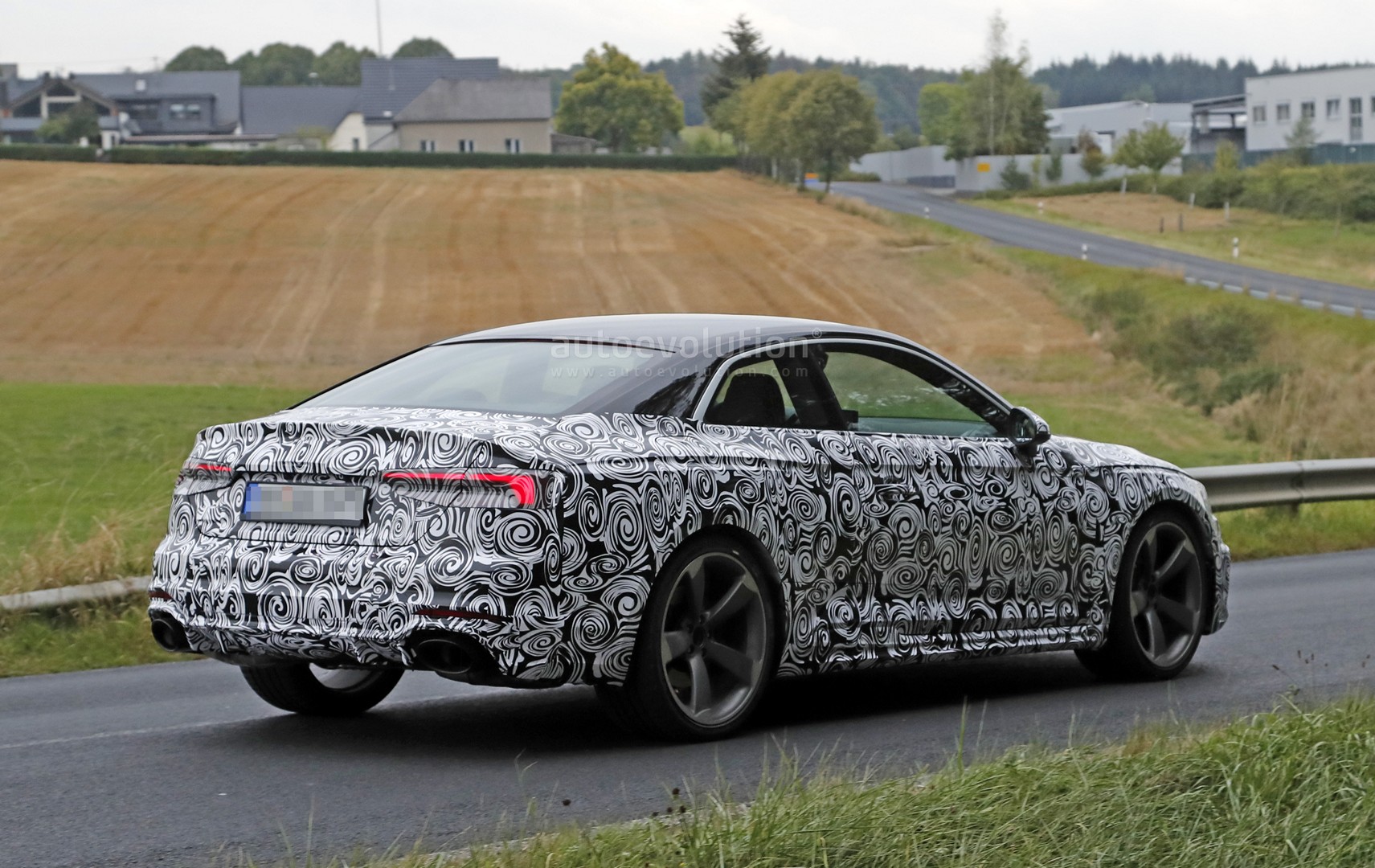 [Imagen: 2018-audi-rs5-coupe-spied-with-productio...time_8.jpg]