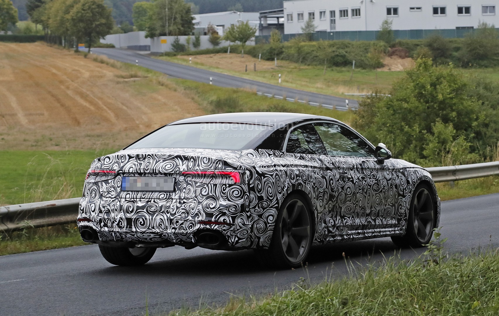 [Imagen: 2018-audi-rs5-coupe-spied-with-productio...time_9.jpg]