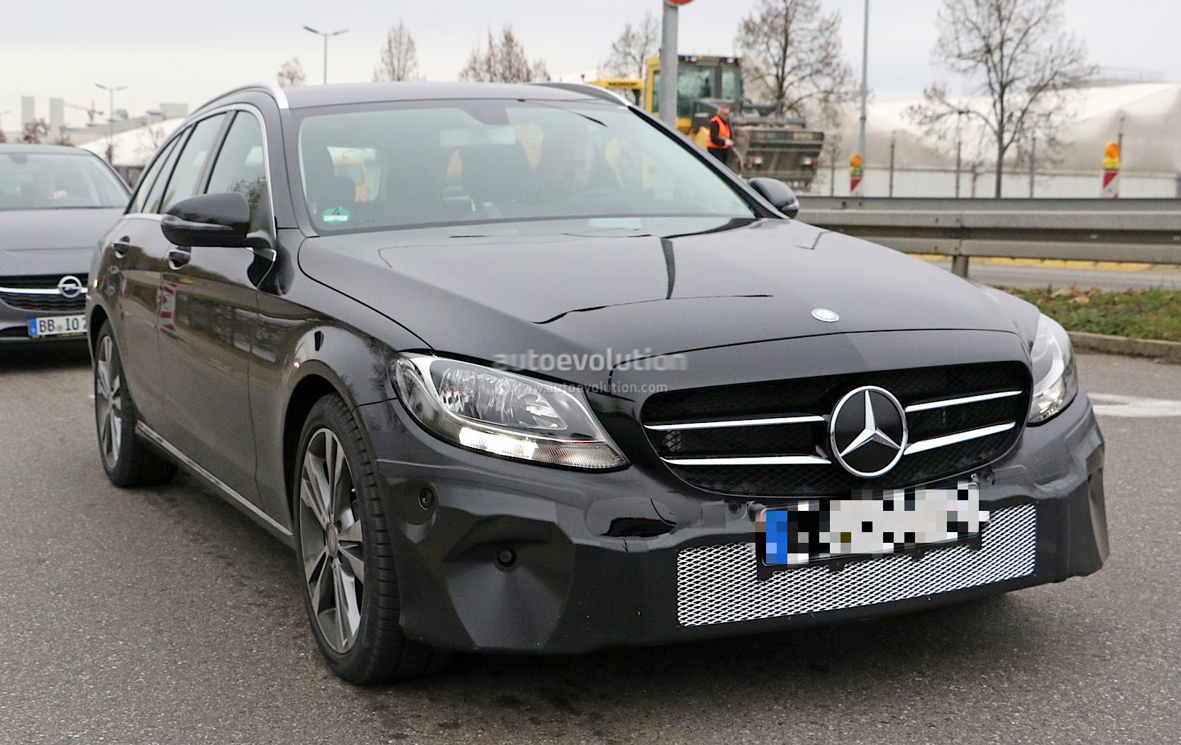 Mercedes-Benz C-Class: News, Pictures & Videos.