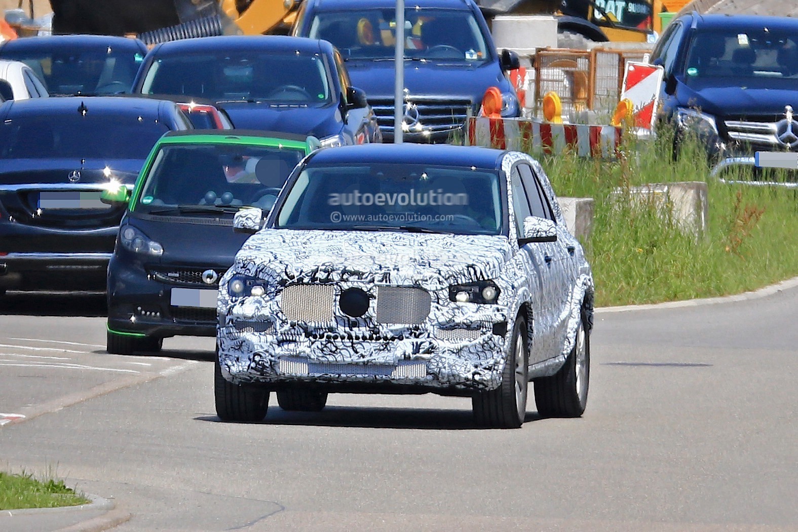 2018 Mercedes-Benz GLB Starts Testing With Production Body - autoevolution