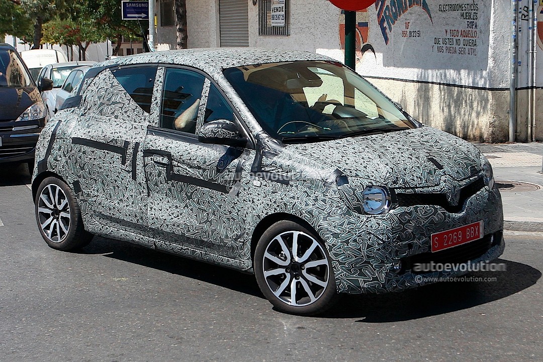 2014 - [Renault] Twingo III [X07] - Page 25 Spyshots-all-new-renault-twingo-spotted-for-first-time-looks-like-twin-run-concept-720p-2