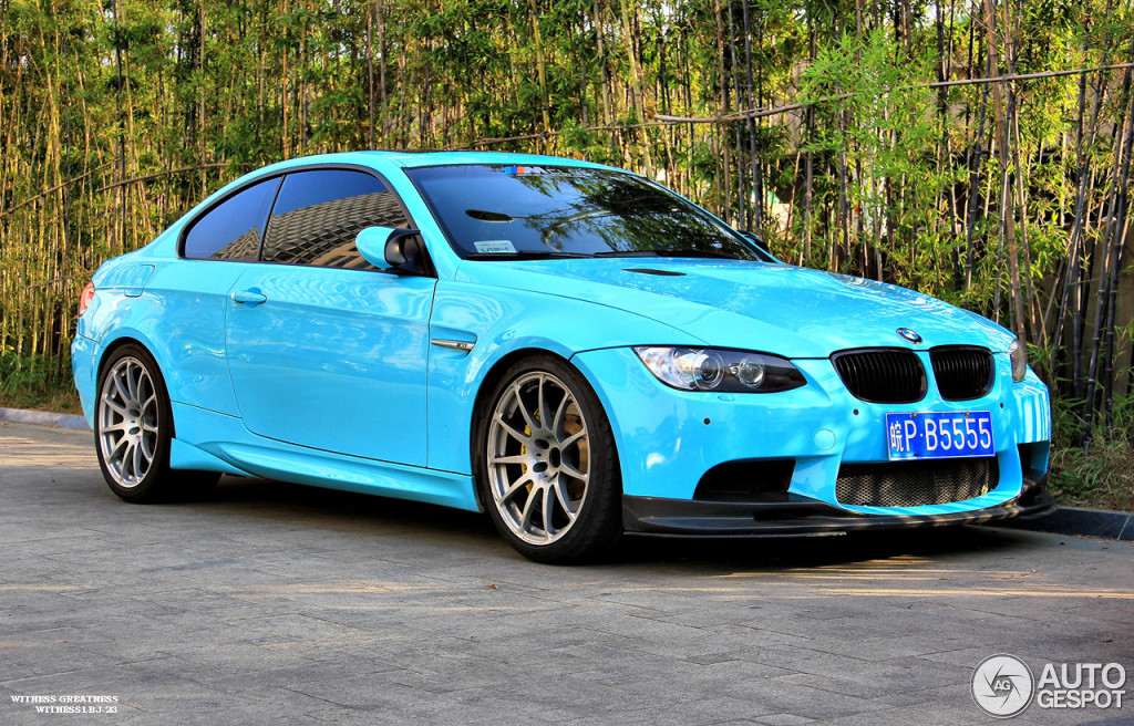 baby-blue-bmw-e92-m3-spotted-in-china_4.