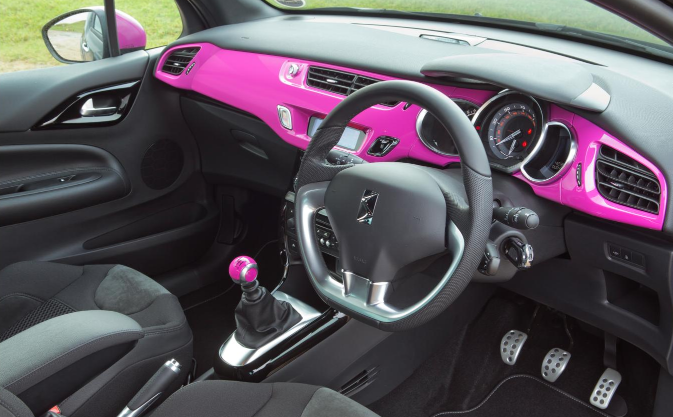 2009 - [Citroën] DS3 [A55] - Page 16 Citroen-ds3-pink-edition-is-for-the-ladies-photo-gallery_15