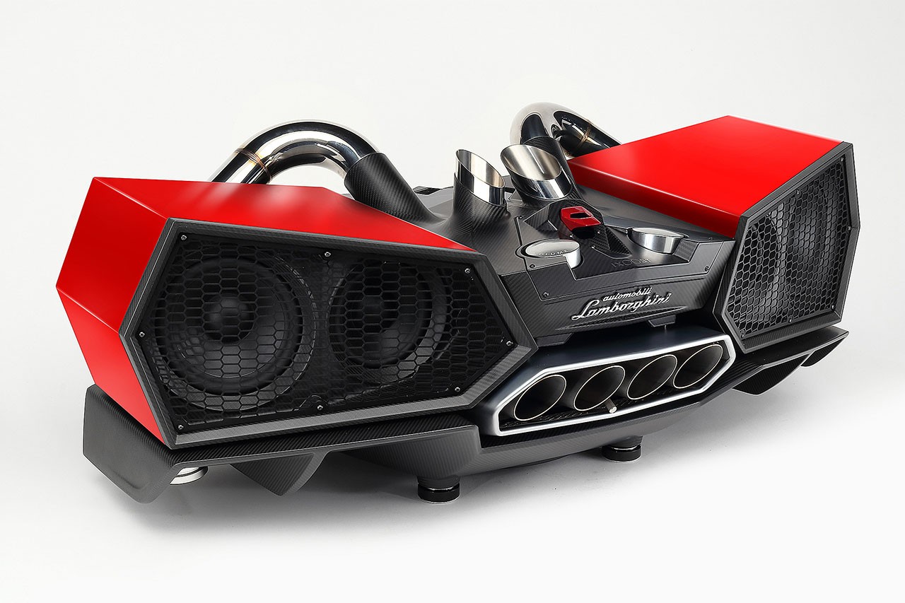 esavox-lamborghini-docking-station-costs-24800-is-made-with-carbon_2.jpg