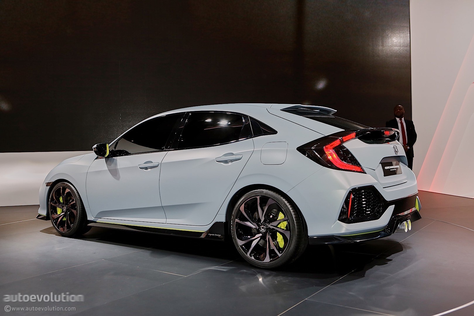 honda-civic-hatchback-coming-to-new-york-civic-si-and-new-type-r-in-2017_16.jpg