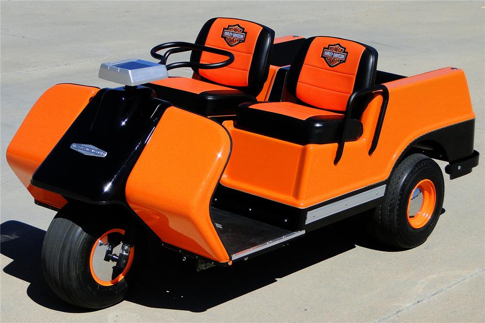 it-may-look-a-bit-weird-but-a-perfetly-restored-harley-davidson-golf-cart-is-up-for-grabs-video_2.jpg