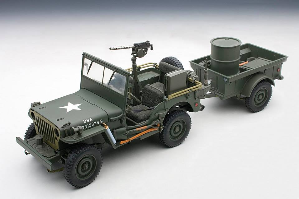 Jeep Willys Scale Model Shows Trailer Full of Artillery