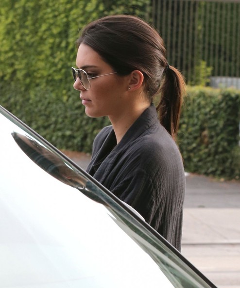 Kendall Jenner Gets A Range Rover For Her Sweet Sixteen Autoevolution