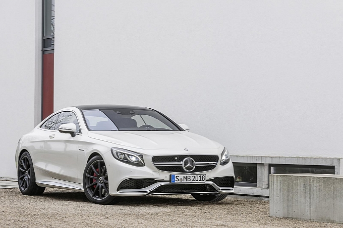 (C217): S63 AMG coupé revelada Mercedes-new-s-63-amg-coupe-revealed-is-a-sexy-brute-photo-gallery-medium_20