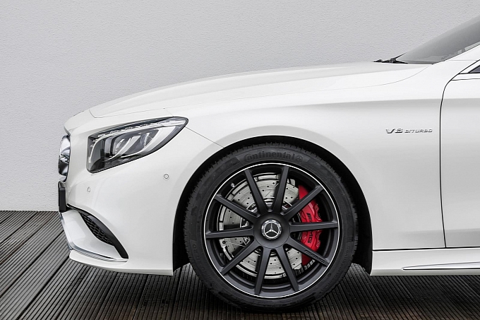 (C217): S63 AMG coupé revelada Mercedes-new-s-63-amg-coupe-revealed-is-a-sexy-brute-photo-gallery-medium_6