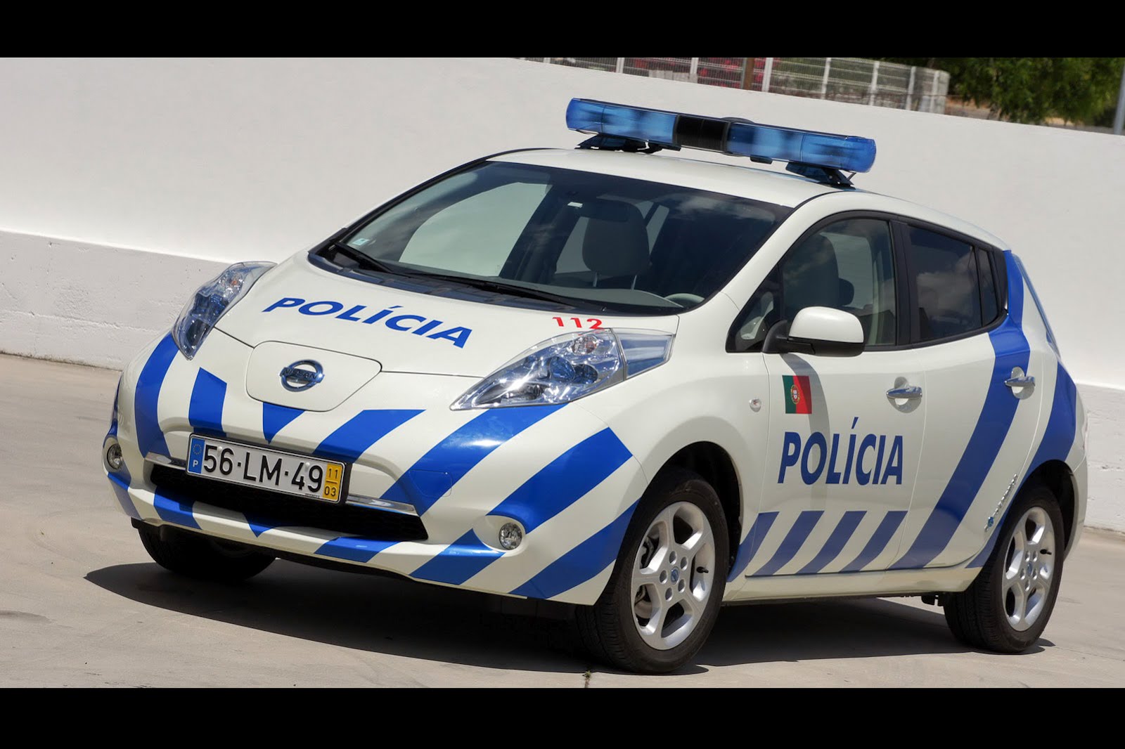 Nissan leaf police car #4