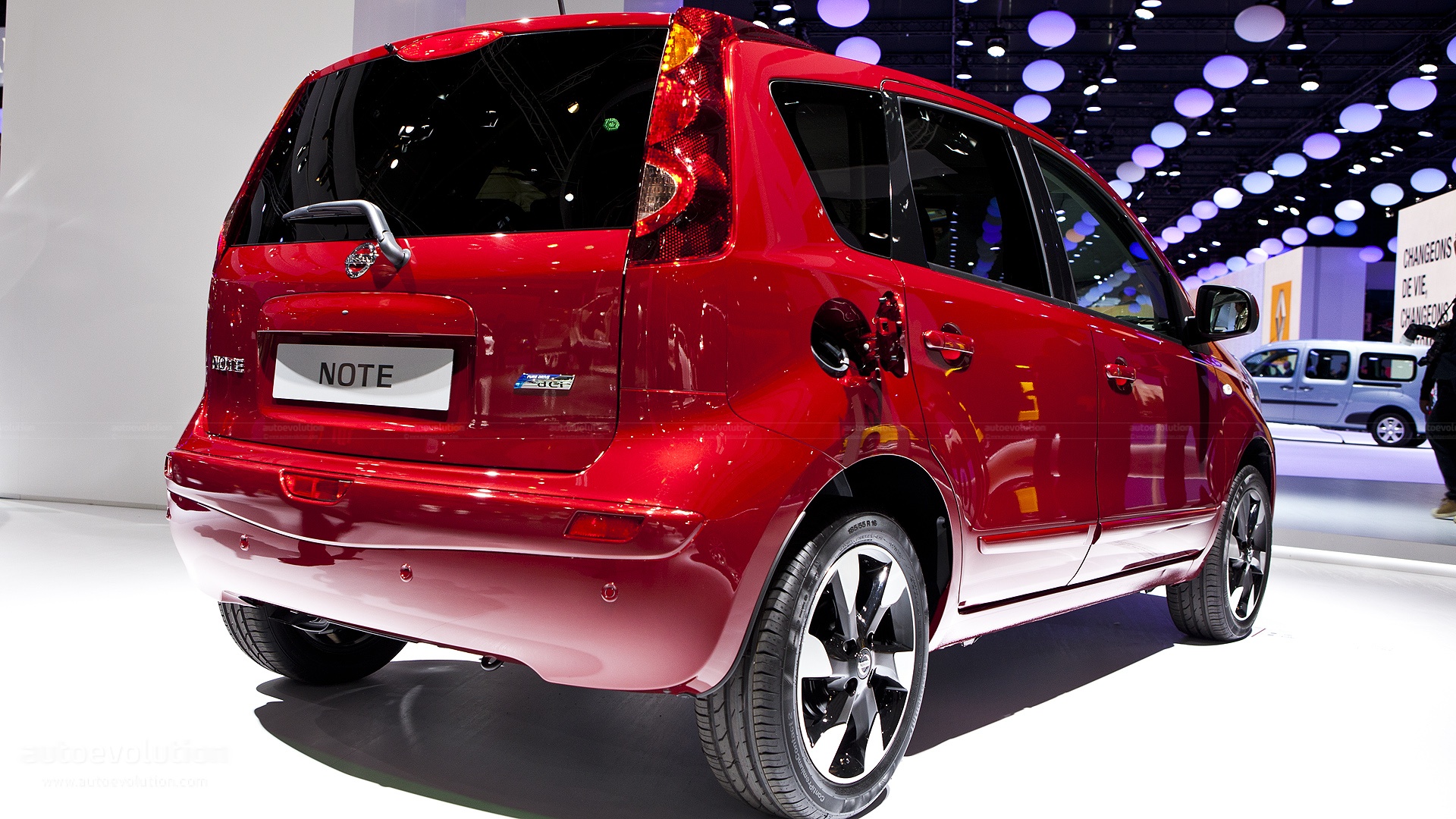 Nissan note facelift 2012