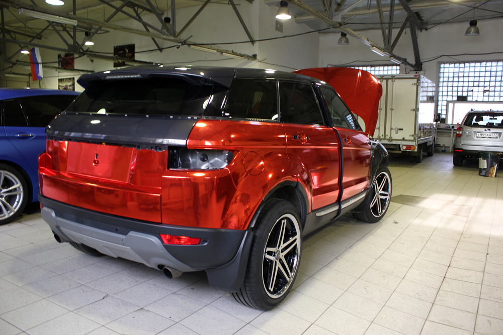 range-rover-evoque-gets-the-red-chrome-treatment-in-russia_2