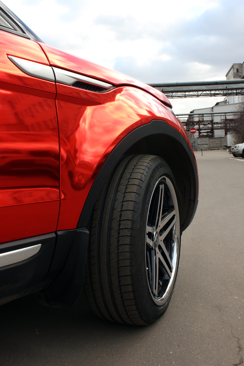 range-rover-evoque-gets-the-red-chrome-treatment-in-russia_8