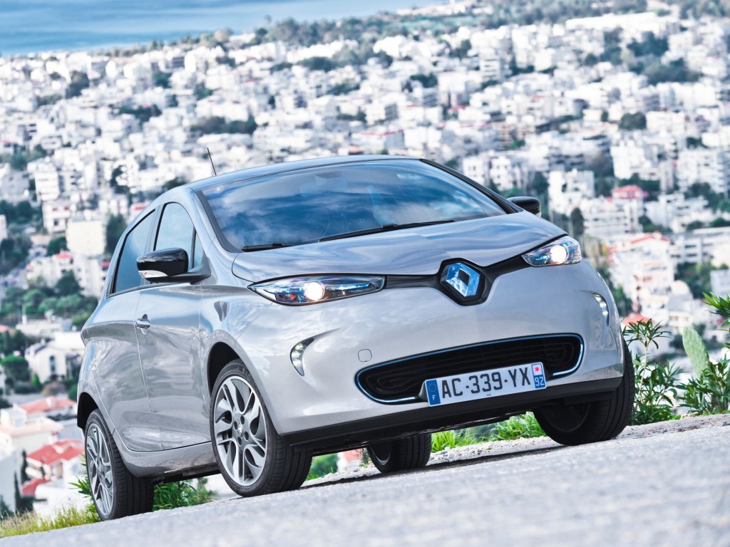 renault-nissan-celebrate-350-000-electric-vehicles-sold-all-around