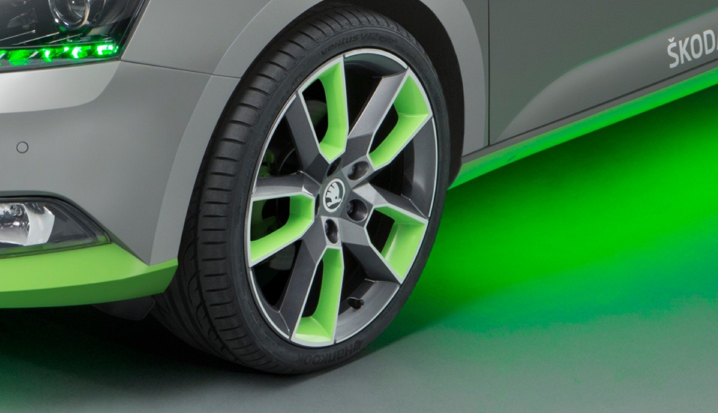 Skoda FUNstar Fabia Pickup Revealed, with Green LED Lights and vRS ...