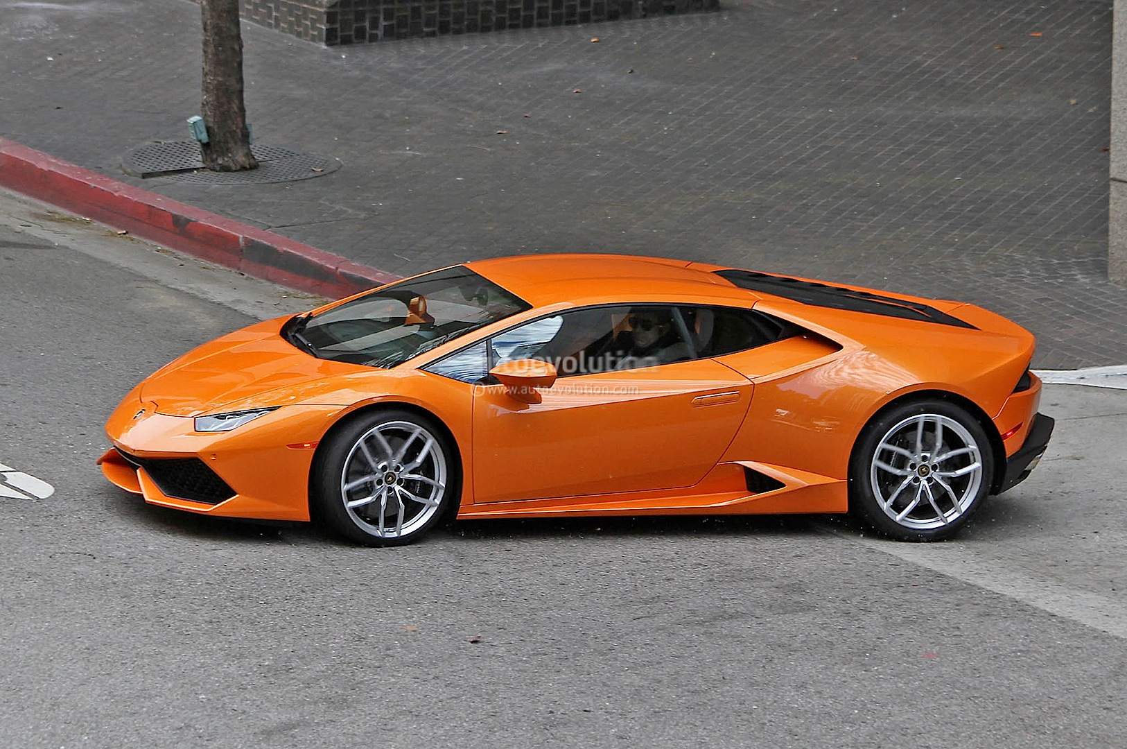 Spyshots: Orange Lamborghini Huracan Street Racing in the ...