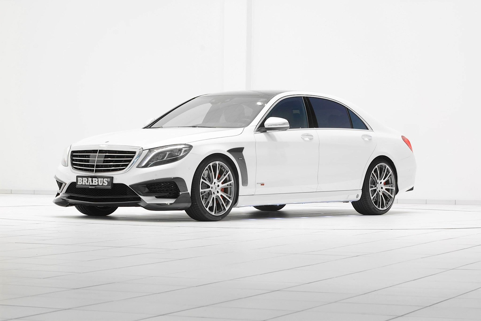 White 850 hp Brabus SClass is More Evil Than it Looks