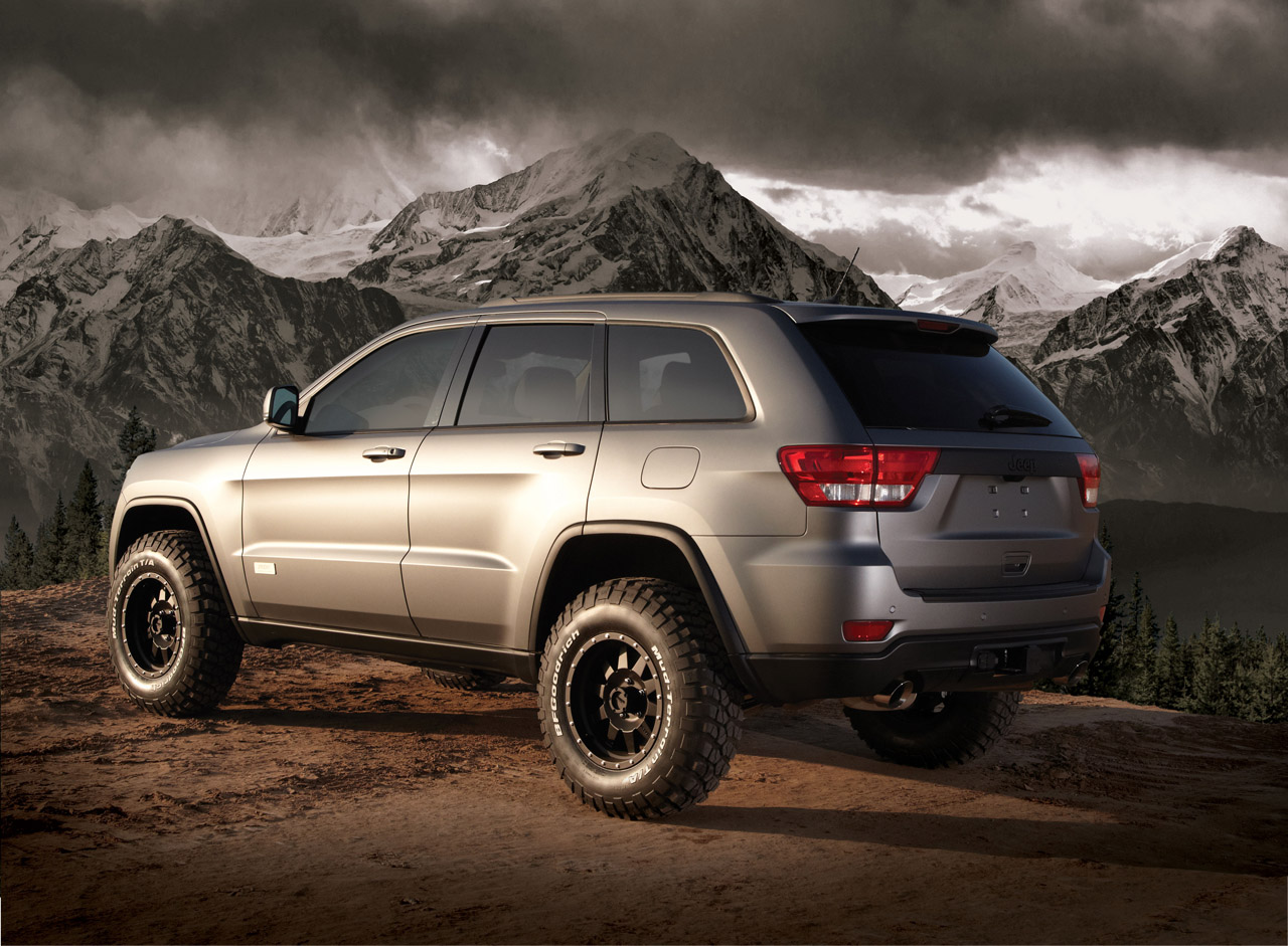 Xplore Jeep Grand Cherokee Ready for the Wilderness