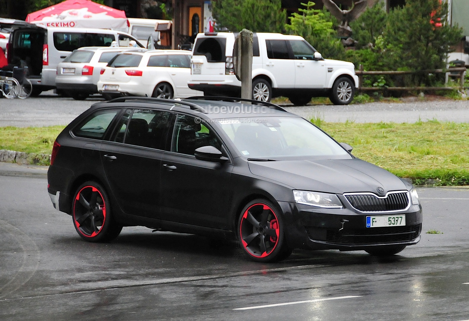 hardcore-skoda-octavia-vrs-with-280-hp-spied-for-the-first-time-photo ...