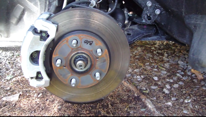 how to change brake pads and rotors on toyota corolla #3