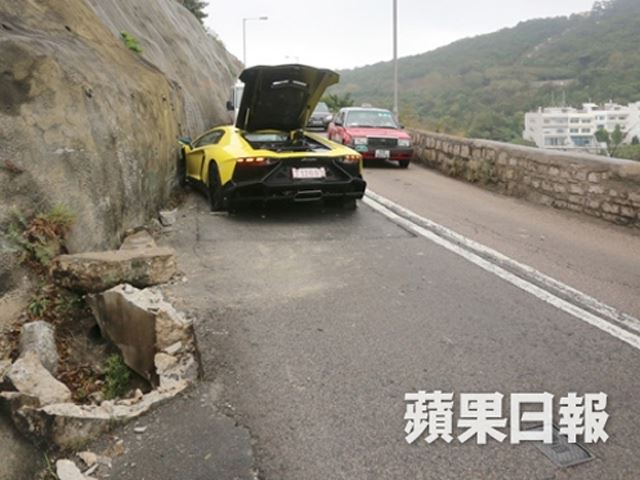 ... Aventador 50th Anniversario Crashes in Hong Kong - autoevolution