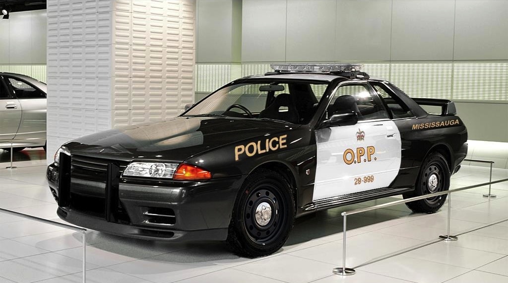 Nissan skyline police car #8
