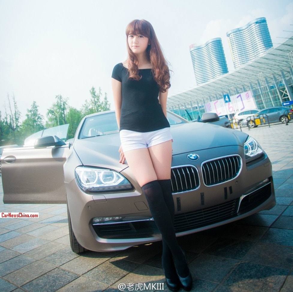 Download this Pretty Chinese Girl... picture