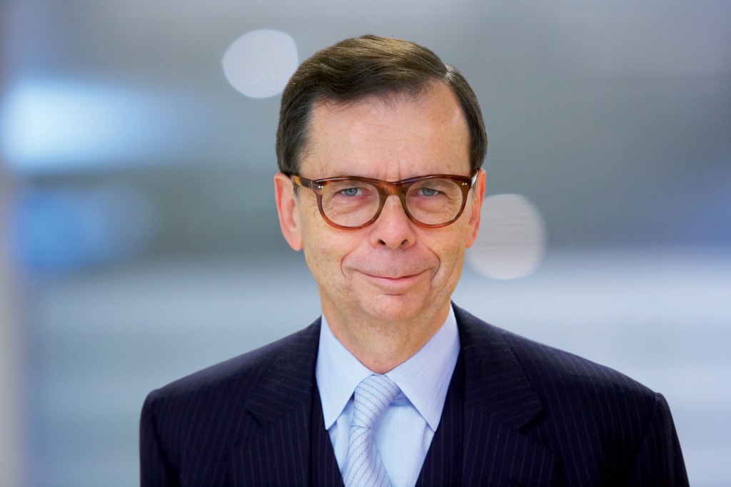 Just prior to the projected sale of Swedish brand Volvo to a Chinese company Geely, Volvo&#39;s chairman of the board, Finn Johnsson, decided to resign and ... - volvo-names-new-chairman-of-the-board-15502_1