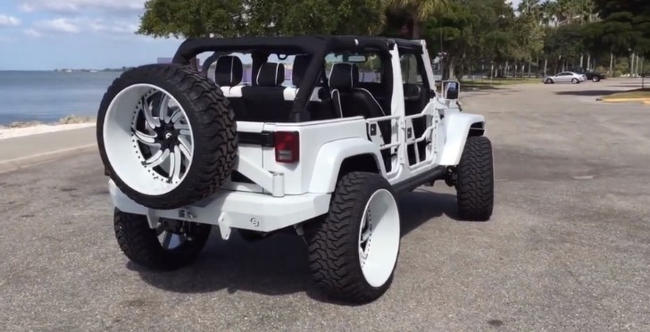 White Jeep Wrangler with Forgiatos and 37-Inch Mud Tires [Video]
