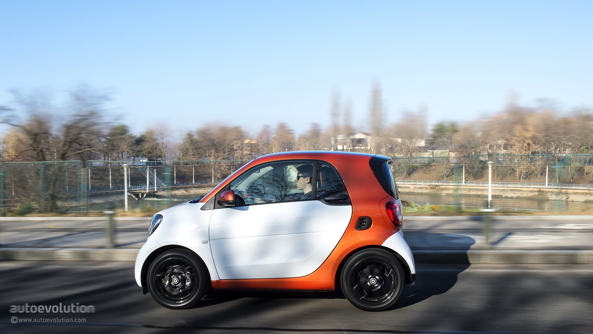 2015 Smart Fortwo Review  autoevolution