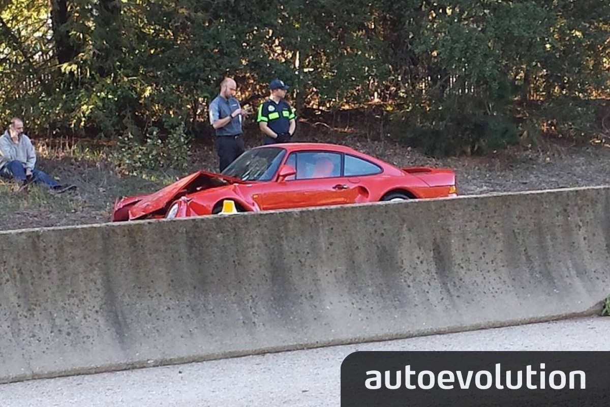Crashed Porsche 959 Is Plain Sadness Autoevolution