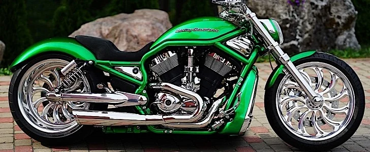 Harley-davidson “chrome Hulk“ Is A Very Shiny Piece Of American Muscle