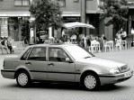 VOLVO 460 (1993-1996)
