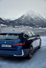 BMW 5-Series Touring (2024)